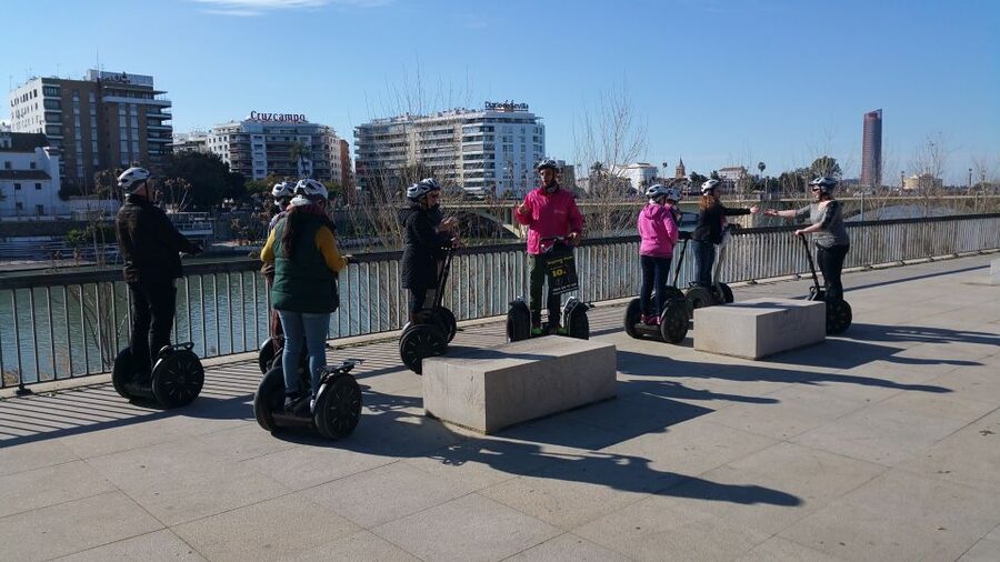 Seville: 1, 2 or 3 Hour Segway Tour - The two-hour route, Triana and the historic center