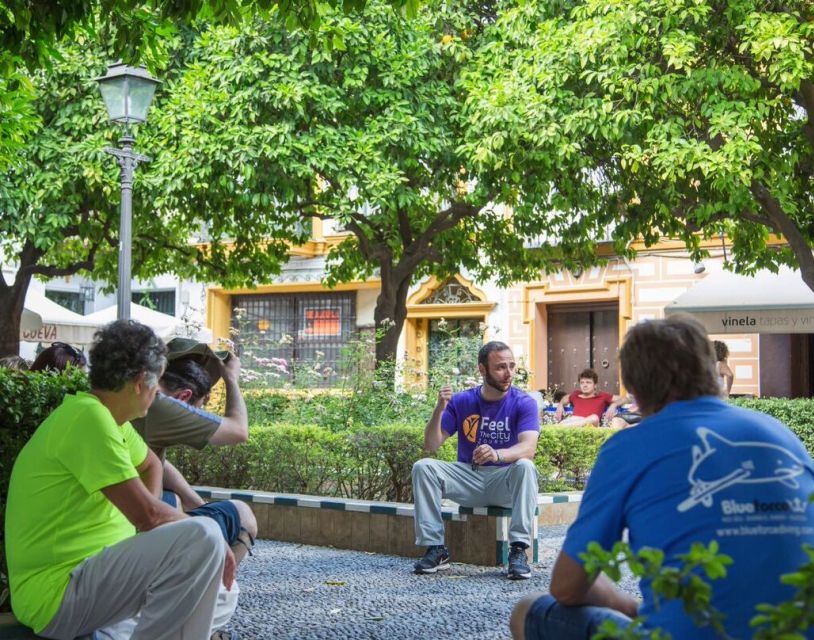 Seville: 1-Hour Walking Tour Barrio de Santa Cruz - Starting near the Real Alcázar