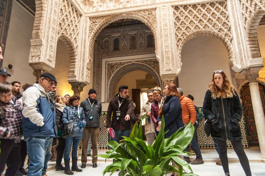 Seville: Alcázar and Cathedral Entry Ticket and Guided Tour - Who should book this Alcázar and Cathedral tour?