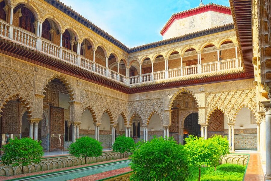 Seville: Alcázar Fast-Track Access with Guided Tour - The palace as a meeting point of Arabic and European culture