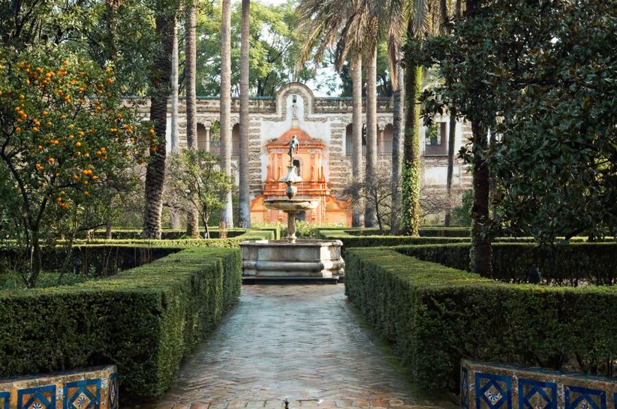 Seville: Alcazar Skip-the-Line Guided Tour with Tickets - Gardens, water, and the slower part of the visit