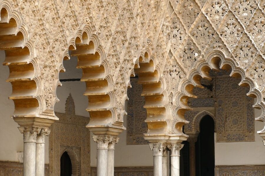 Seville: Alcazar Skip-the-Line Guided Tour with Tickets - Who will get the most from this tour
