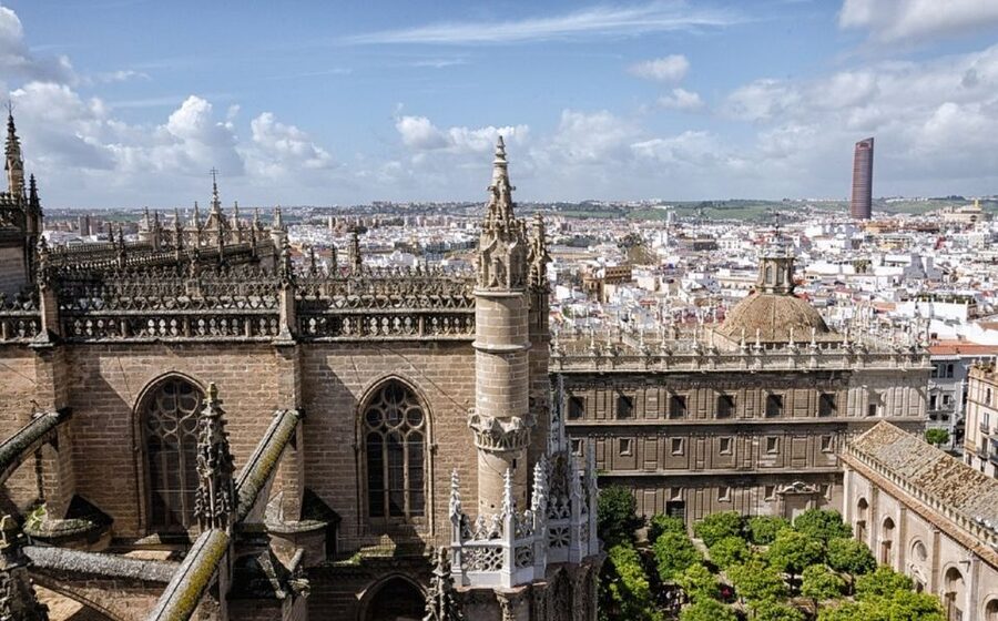Seville: Cathedral, Giralda & Alcázar Guided Tour - Should you book the Cathedral, Giralda, and Alcázar tour?