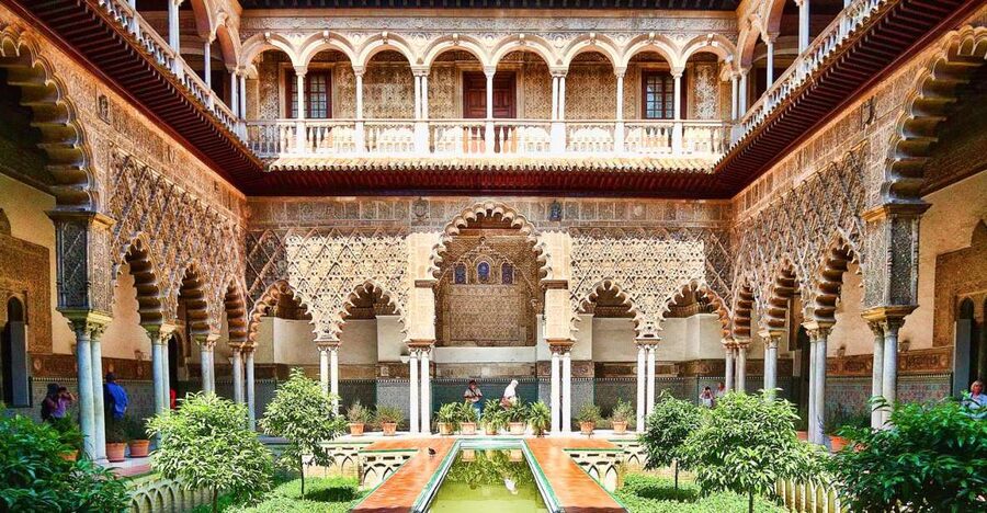 Seville: Cathedral, Giralda & Alcázar Guided Tour - Seville Cathedral and the Giralda in about 90 minutes