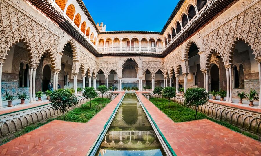 Seville: Cathedral, Giralda, and Alcazar Guided Tour - Key points to know before booking