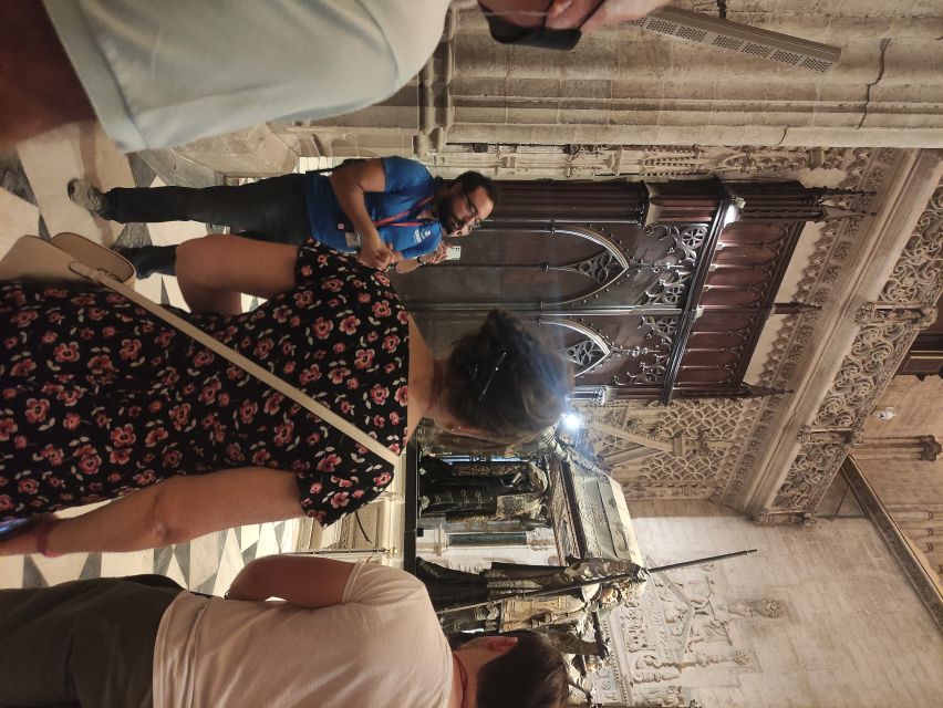 Seville: Cathedral, Giralda, and Alcazar Guided Tour - Walking up the Giralda’s 104-meter tower