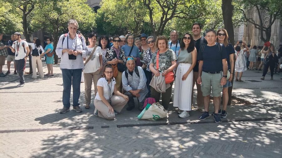 Seville: Cathedral & Giralda Guided Tour with Tickets - Key points to know before booking