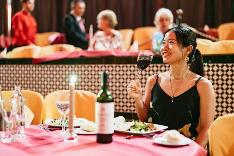 Seville: Flamenco at El Palacio Andaluz with Optional Dinner - The 90-Minute Performance: Guitar, Singing, and Heelwork