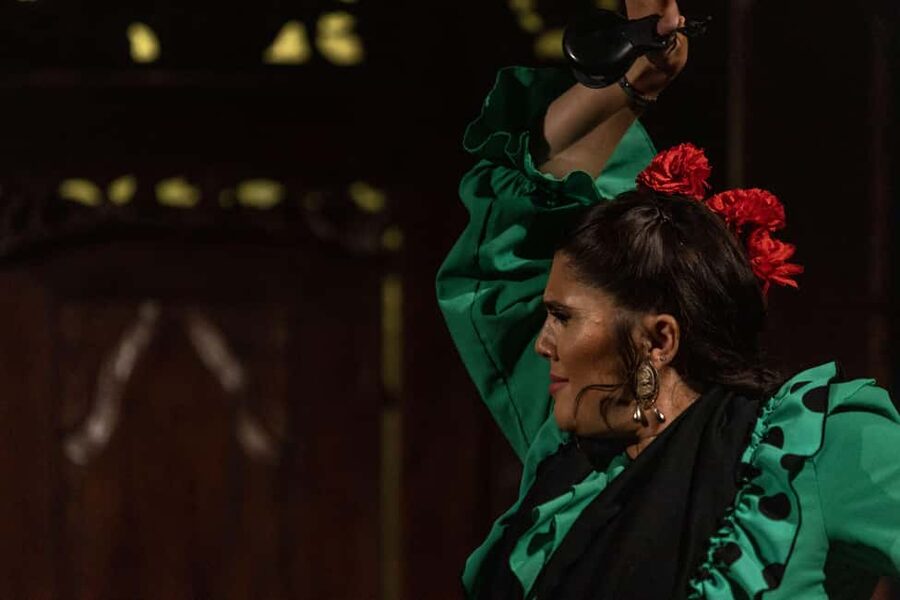 Seville: Flamenco Show at Tablao Almoraima in Triana - The compact room changes the show