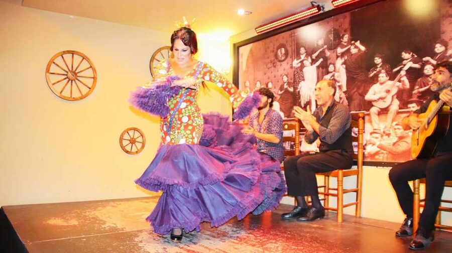 Seville: Flamenco Show at Tablao La Cantaora - Why La Cantaora feels different from a large stage show