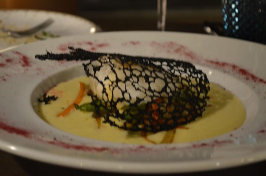 Seville: Flamenco Show & Roof Dinner with Cathedral Views - Dinner with Seville Cathedral in view