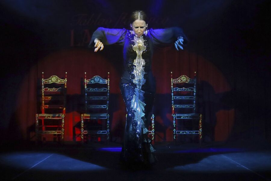 Seville: Flamenco Show Ticket at Tablao Flamenco Las Setas - Is the room comfortable?