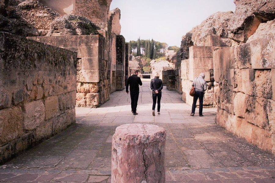 Seville: Game of Thrones and Roman Empire Italica Tour - Domus Exedra, the first house stop