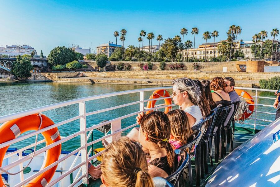 Seville: Guadalquivir River Cruise - Best times for light, heat, and crowds