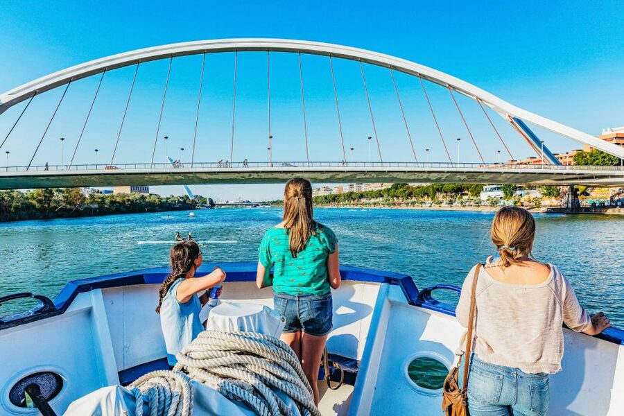 Seville: Guadalquivir River Cruise - Historic buildings, churches, and abbeys from the water