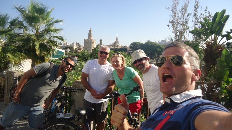 Seville: Highlights City Bike Tour - Triana, tiles, pottery, and flamenco