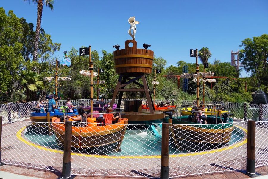 Seville: Isla Mágica with Optional Agua Mágica Park Tickets - Shows add a Spanish touch