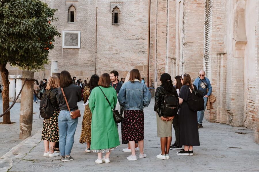 Seville Jewish Quarter walking tour: Santa Cruz District - Calle Susona and the quarter’s most memorable legend