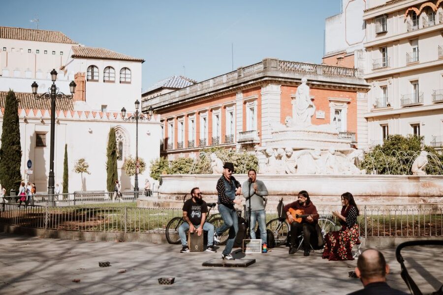 Seville Jewish Quarter walking tour: Santa Cruz District - Patio de Banderas: ending with a useful sense of place