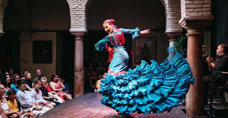 Seville: Puro Flamenco Show with Optional Museum Ticket - Why This One-Hour Flamenco Show Works