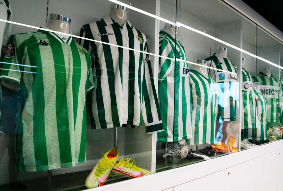 Seville: Real Betis Tour at the La Cartuja Stadium - The Tunnel Club and both dressing rooms