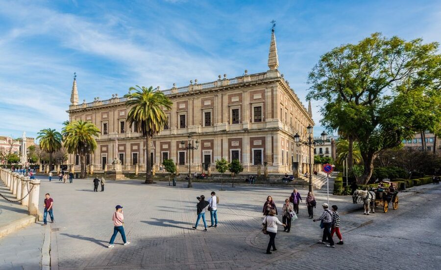 Seville: Small-Group City Highlights Walking Tour - The University of Seville and María Luisa Park