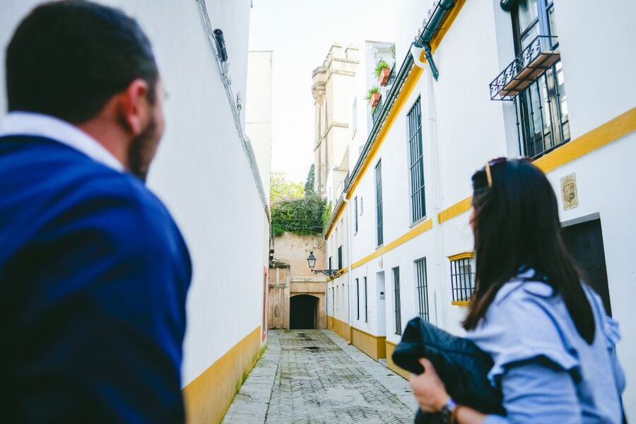 Seville: Small-Group Jewish Quarter Discovery Walking Tour - Former synagogues and traces beneath modern Seville