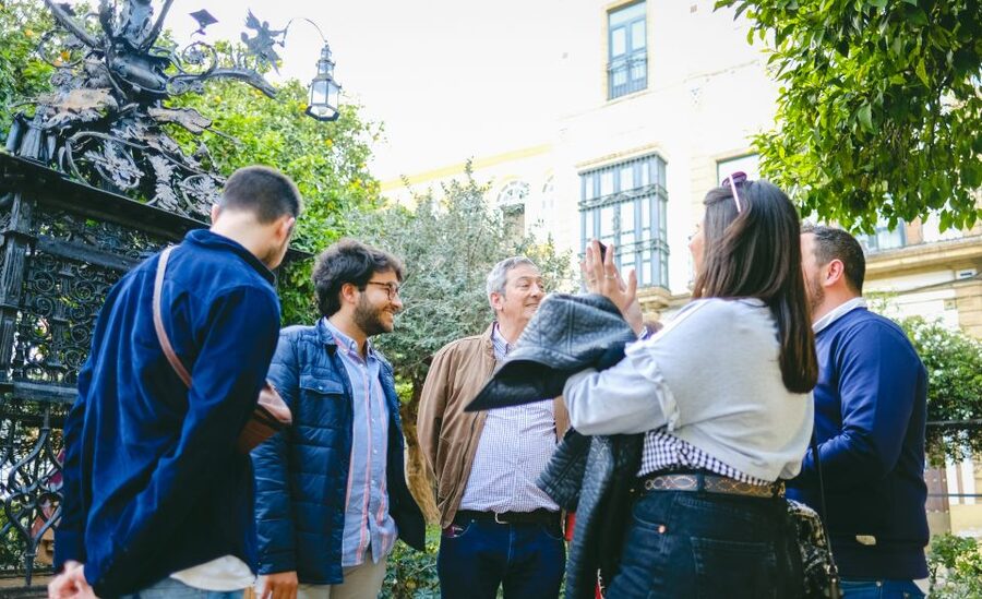 Seville: Small-Group Jewish Quarter Discovery Walking Tour - The guides shape the experience