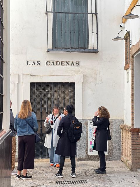 Seville: Small Group Jewish Quarter Tour with Tapas & Drinks - Timing, meeting point, and practical details