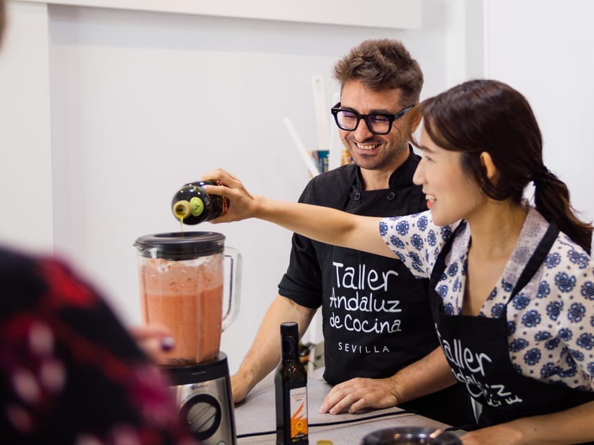 Seville: Spanish Cooking Class with Dinner - The Teaching Style and Group Atmosphere
