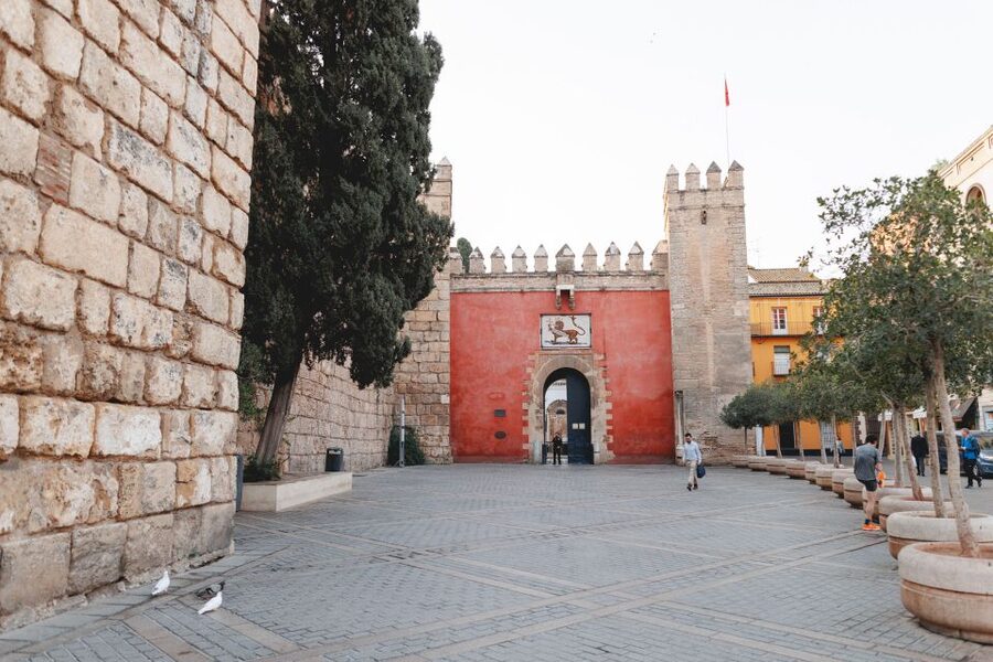 Seville: VIP Exclusive Early Access Tour of The Alcazar - Best timing for your Seville schedule