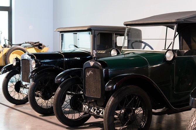 Skip the Line: Malaga Automobile and Fashion Museum Entrance Ticket - Contemporary art and the museum’s sense of theater