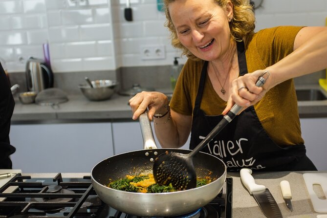 Spanish Cooking Class and Dinner in Seville - Key points at a glance