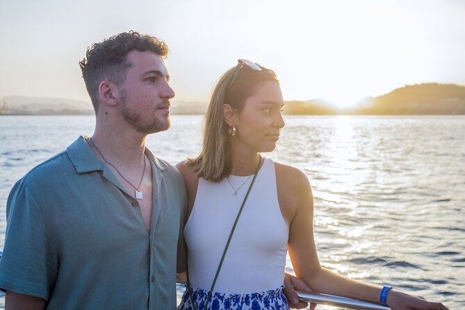 Sunset in Dénia from the Catamaran Mundo Marino - Is the cruise romantic or more social?