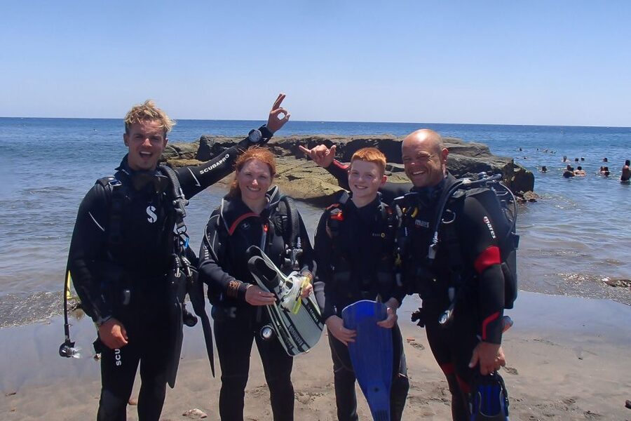 Tenerife: Abades Beach Beginner Diving Experience - Who should choose this experience