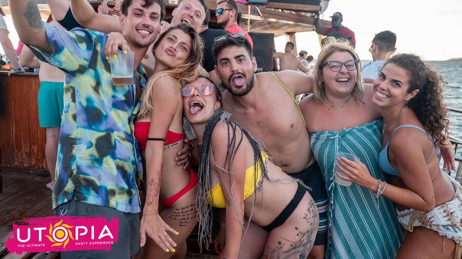 Tenerife: Boat Party with Open Bar and DJs - Boarding rules and the first minutes at sea