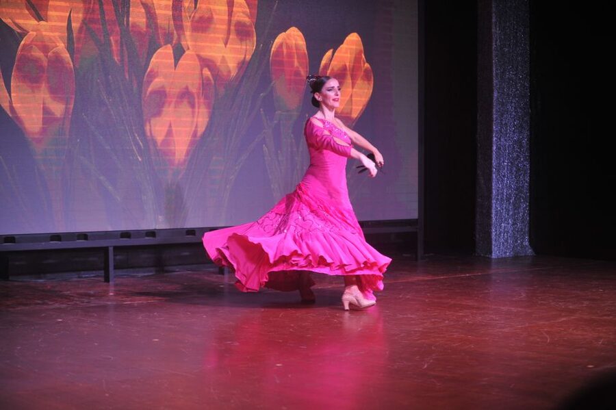 Tenerife: Flamenco Performance at Teatro Coliseo - The first act: polished Spanish dance and famous set pieces