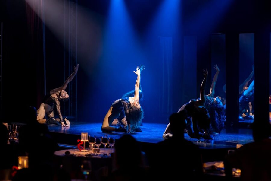 Tenerife: Scandal Dinner Show Entry Ticket and 5-Course Meal - The performances: burlesque, comedy, and gymnastics
