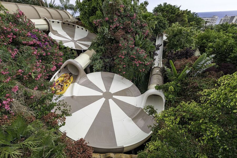 Tenerife: Siam Park Full-Day VIP Entry Ticket - White sand, Thai design, and the Floating Market