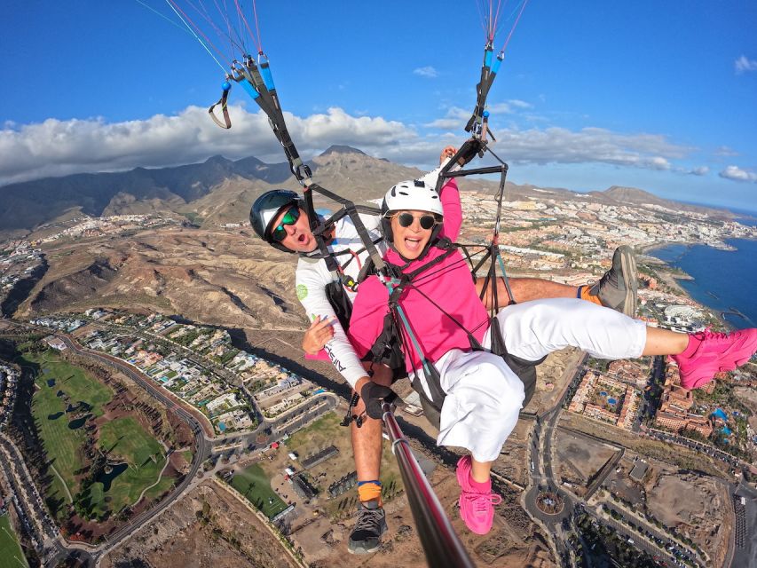 Tenerife: Tandem Paragliding Flight - Trying the controls, if the wind allows