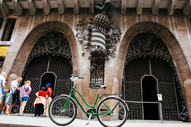 The Beauty of Barcelona by Bike: Private Tour - Parc de la Ciutadella brings the ride back down to earth