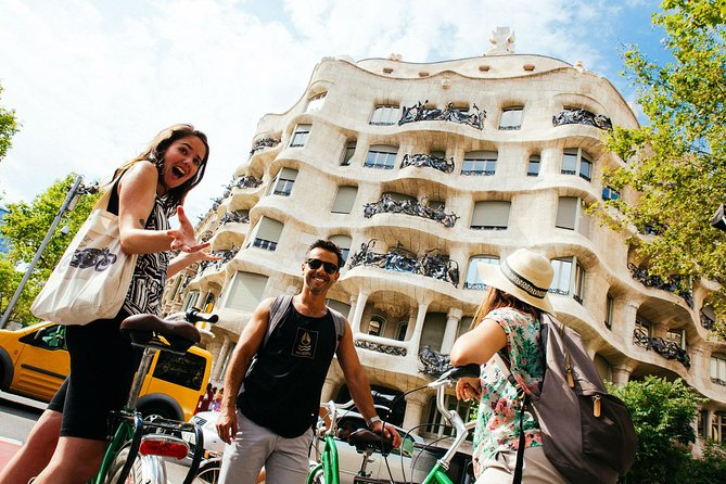 The Beauty of Barcelona by Bike: Private Tour - What the private guide adds