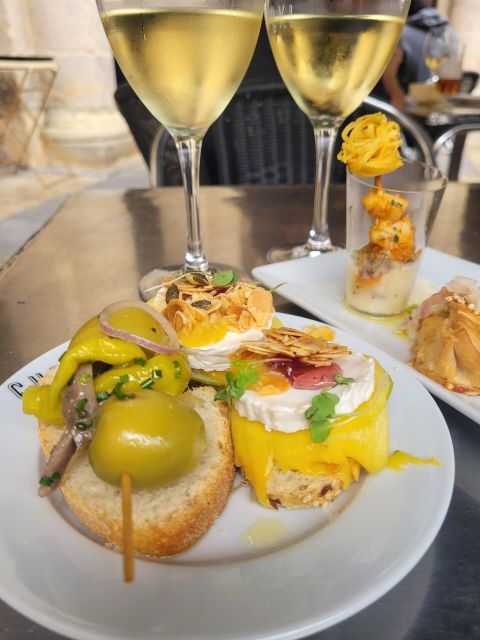 The Original Bilbao Food Tour with Wine Pairings - The guides make the difference