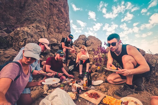 The Volcano Heart Tour: Hiking, Tasting and Sunset Experience - Pico de Las Nieves makes the late finish worthwhile