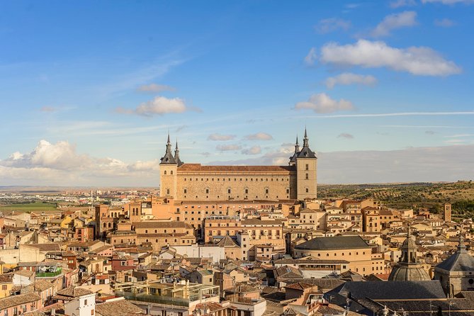 Toledo Tour & Vineyard Walk with Wine Tasting from Madrid - The bus, weather, and group rhythm