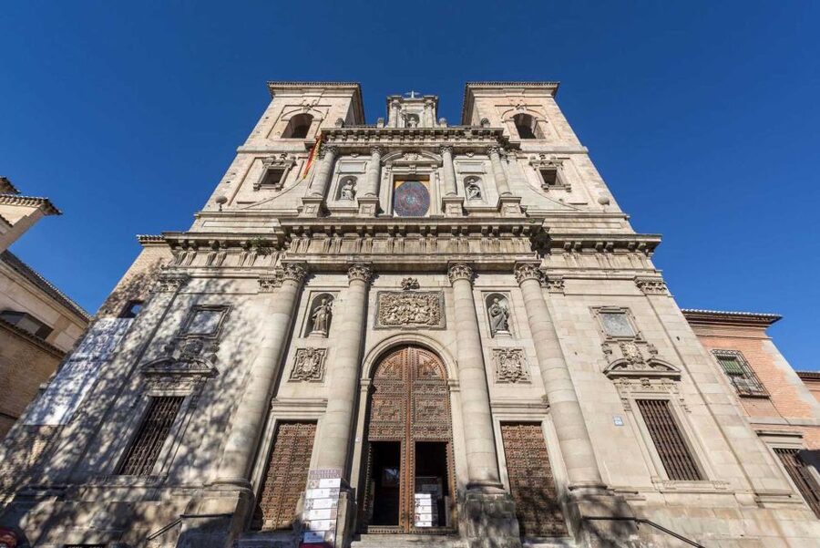 Toledo: Tourist Bracelet with Entry to 7 Attractions - Cristo de la Luz, a former mosque in a small space