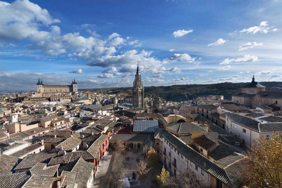 Toledo: Tourist Bracelet with Entry to 7 Attractions - The Royal College of Noble Maidens
