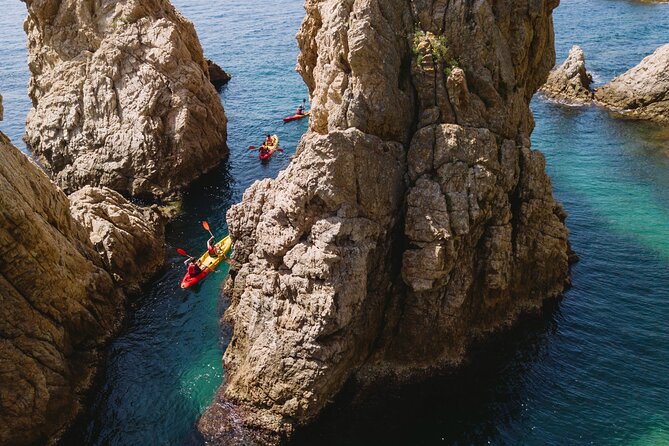 Tossa de Mar: Kayak & Snorkel Tour with Paella from Barcelona - Walking the Camí de Ronda viewpoint