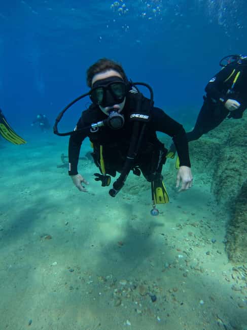 Tossa de Mar: PADI Discovery Scuba Diving in Costa Brava - Practical tips for a calmer session