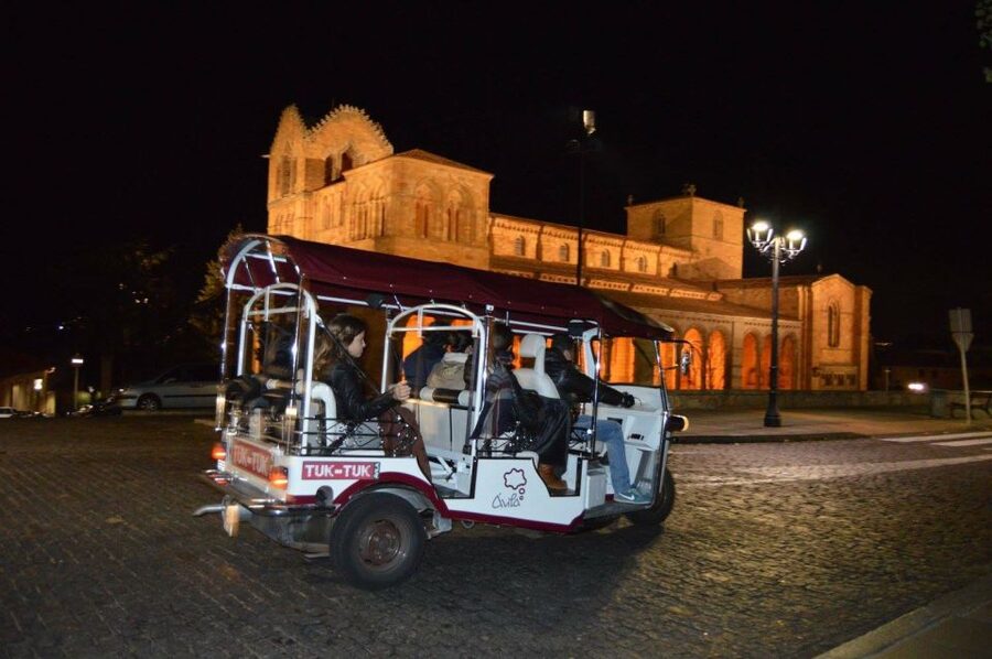 Tour Guiado En Tuk Tuk Recorre Avila De La Forma Mas Comoda - Why a tuk tuk makes sense in Avila